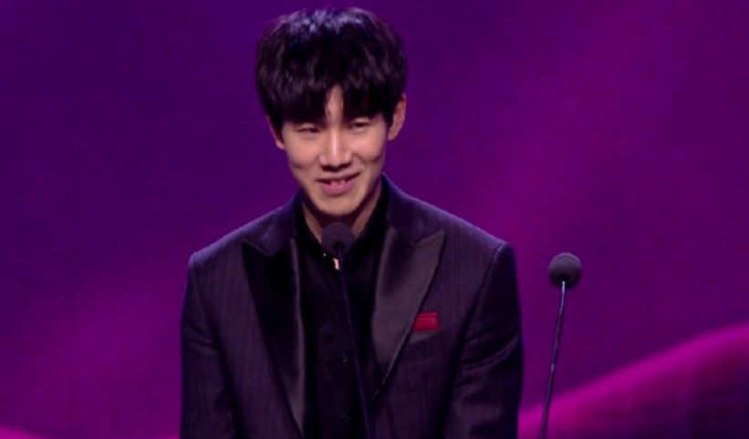 【战报】王者荣耀2020KPL秋季赛，西安WE吃鹅成功，3：2战胜杭州LGD大鹅